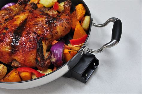 How Long to Cook Whole Chicken in Electric Roaster: A Culinary Journey Through Time and Taste